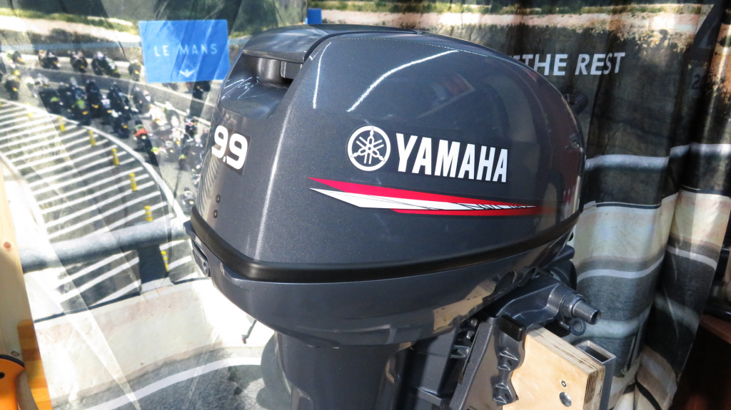 Yamaha 9.9 GMHS. Yamaha 9.9 2-х тактный. Лодочный мотор Yamaha (Ямаха) 9.9 GMHS. Yamaha 9.9, 15....