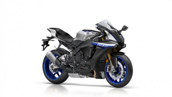 2018-Yamaha-YZF-R1M-EU-Silver-Blu-Carbon-Studio-001.jpg